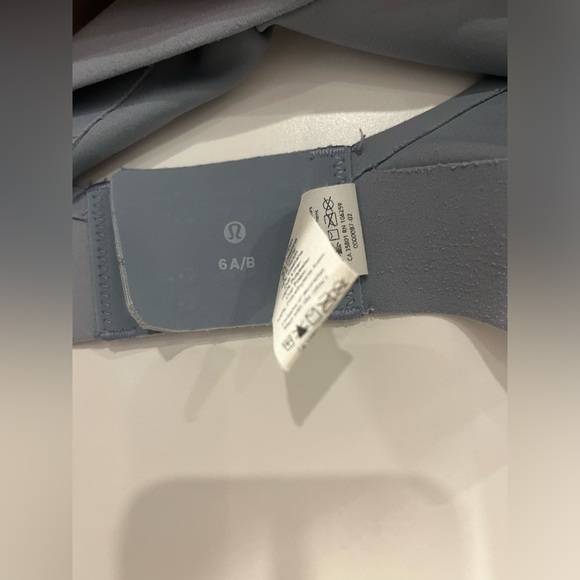Lululemon Sports Bra - Picture 6 of 8